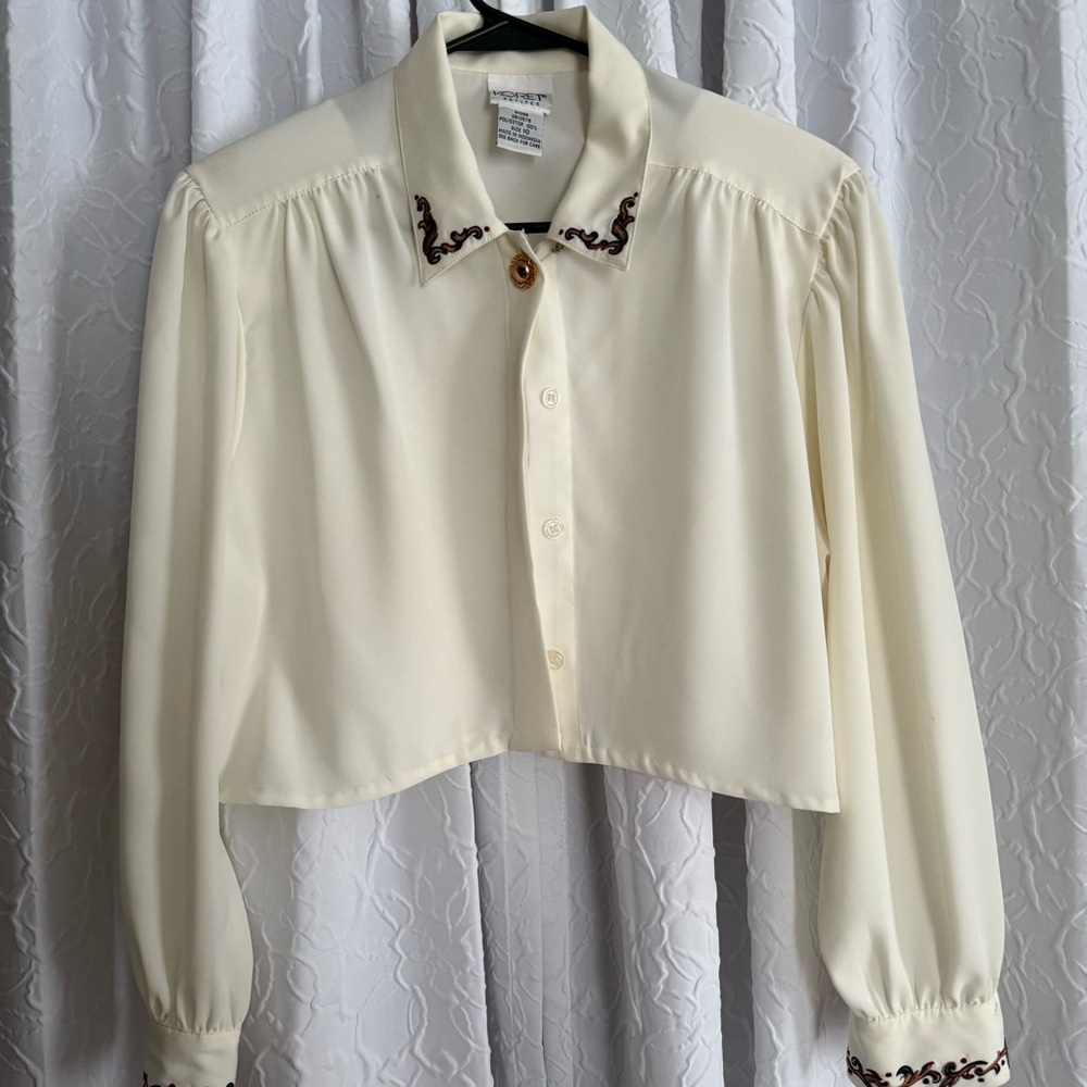 Koret(Petites)(10) Vintage Charm Embroidered Blouse